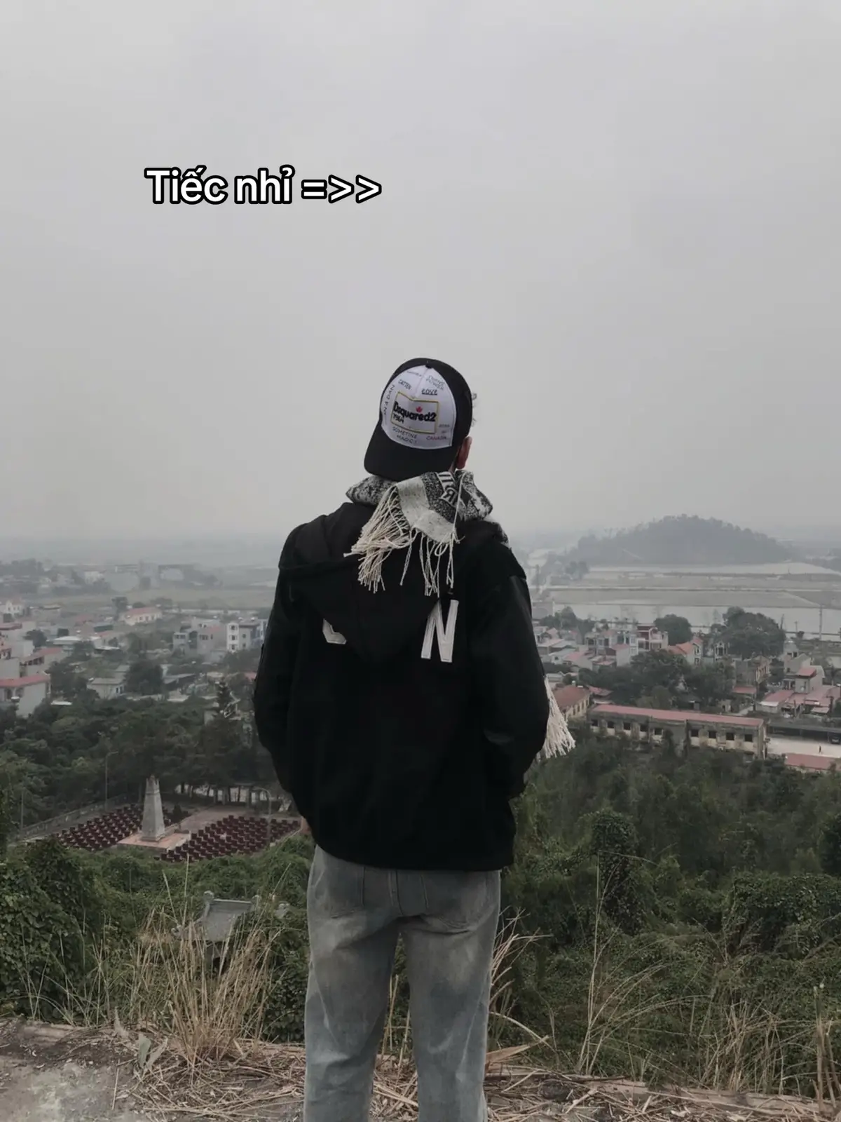 Tiếc nhỉ anh mà có ít tiền thì em đã là của anh rồi..!