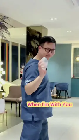 “หน้าแบบนี้หมอไม่รักษา…แต่รักษาใจได้นะครับ 😎💉  #WhenImWithYou” #เ#เสริมจมูกหมอบอย#เ#เสริมคางหมอบอยd#doctorboyz#d#drboyz#ห#หมอบอย#ศัลยกรรมปลอดภัย 
