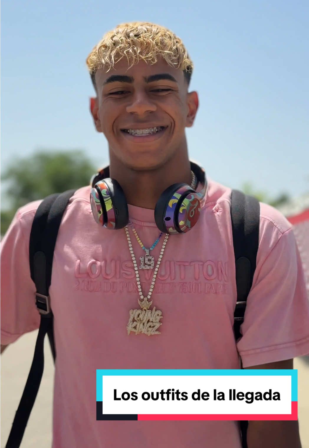 🥰 Outfits para todos los gustos en la llegada de los chicos a Las Rozas. ¿Cuál ha sido tu favorito? ¡Te leemos en comentarios!  #VamosEspaña | #NationsLeague | #deportesentiktok | #tiktokfootballacademy 