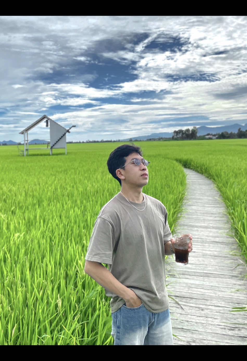 Sau bao năm xa nhà, chiều qua ghé thăm nhà em… 🌾🌾🌾🌾🌾 #travelphotography #vietnamese #angiangtrip #ricefield #xh #tiktokviral #langthangangiang #triton #greenvibes 