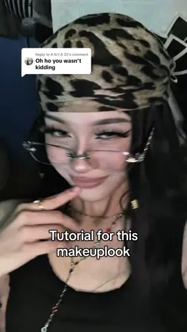 Replying to @A.N.Y.A 25 Tutorial for my viral transition #makeup #makeuptransition #tutorial #fyp #baddielook #look #trending #viral #virallook #curlyhair #zyrene17 