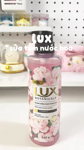 Ẻm thơm mà ẻm xinhh #suatamnuochoalux #suatamthomlau  #suatamnuochoa #suatamlux #luxbotanicals #luxvietnam #meocamunbox #fyp #viral 