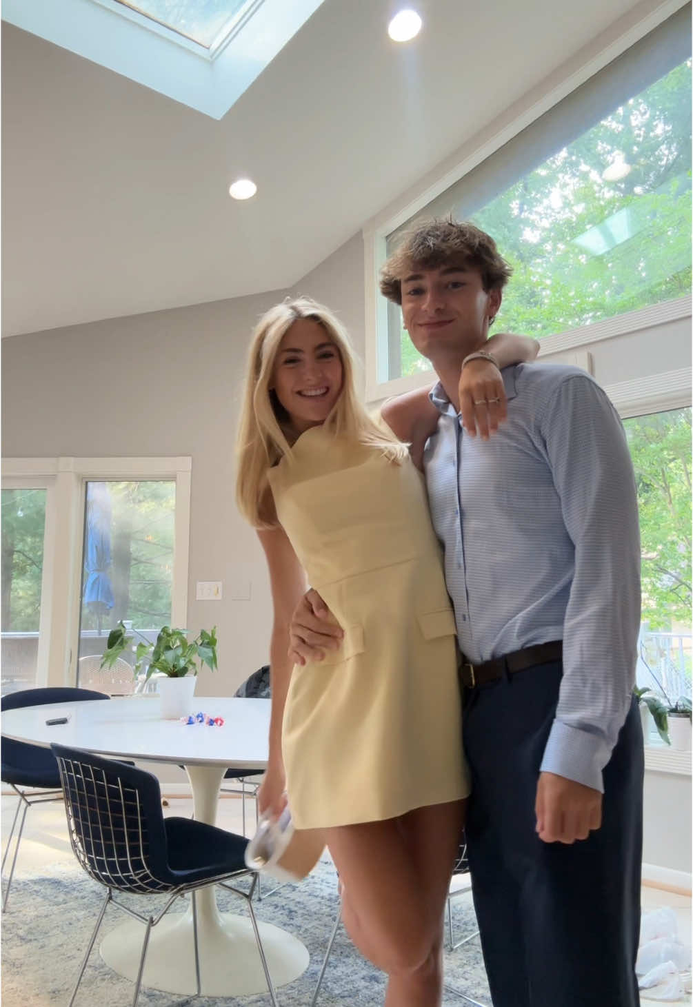 It’s so fucking early LOL 