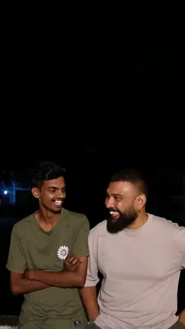අපි අසරණවෙලා වගේ 🙂 @anura_priyakelum@subodha69