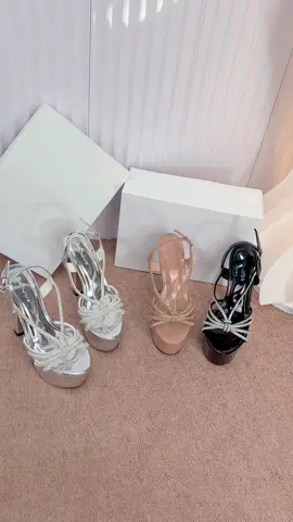 Mang mẫu này đi tiệc cực slayyyy #darius #dariusshop #VideohangThoiTrang #giay #giaydep #giaynu #giaycaogot #giayxinh #sandal #thoitrang #giaygiare #giaycaogotgiare #giaydepnu #giaydepgiare 