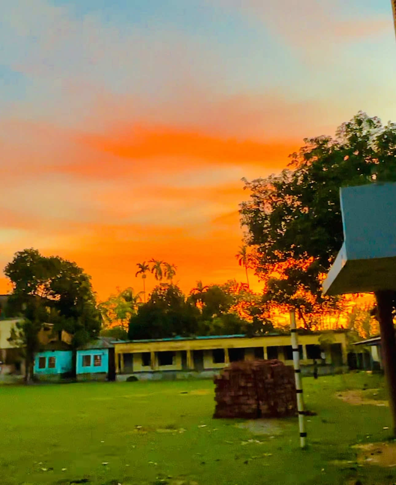 সময়ের সাথে সবাই বদলে যায়..😪💔#foryou #capcut #viral #viralvideo #trending #fyp #nature @TikTok Bangladesh @TikTok 