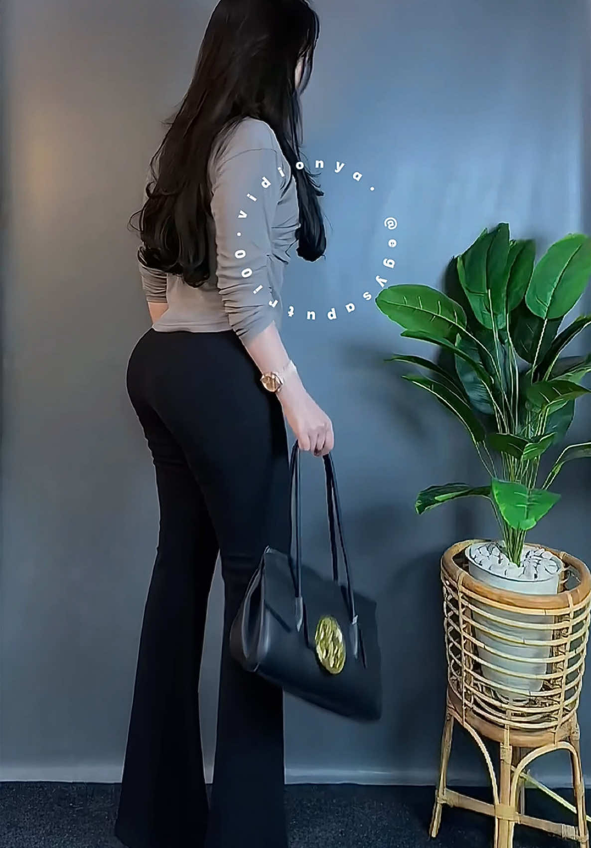 Rekomendasi Knit wanita lengan panjang cantik bgt si ini🥹😍#atasan #atasanwanita #atasanwanitakekinian #atasanknit #atasanwanitaterbaru #atasanlenganpanjang #fyp #fypage #fyppppppppppppppppppppppp #fypシ゚viral🖤tiktok 