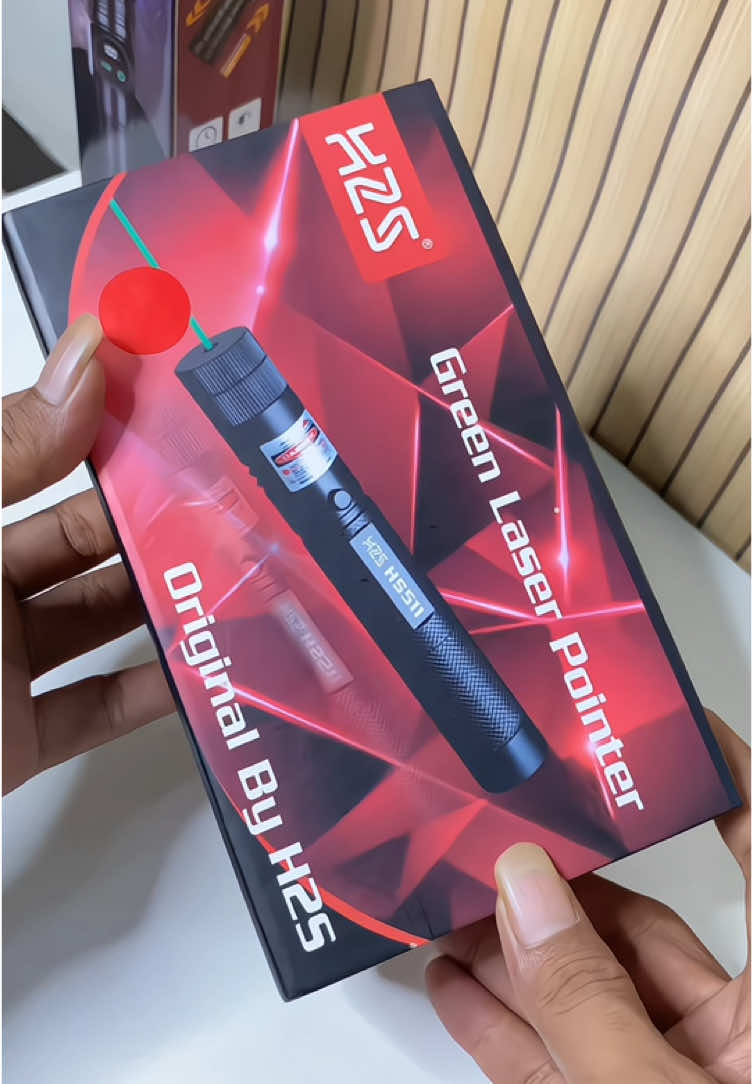 Green Laser Pointer HS-511 original dari H2S. Sorot jauh bisa berkilo-kilo meter gaes #laser #laserpointer #greenlaser #h2s #bangali 