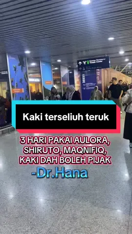 Beberapa minggu lepas semasa trip ke Tokyo, Dr.Hana terjatuh dan kaki terseliuh.  Sakit kaki, tak dapat nak pijak dan perlu pakai wheelchair.  Alhamdulillah selepas 3 hari, keadaan semakin baik, dapat berjalan tanpa wheelchair. #terseliuh #shiruto #aulora 