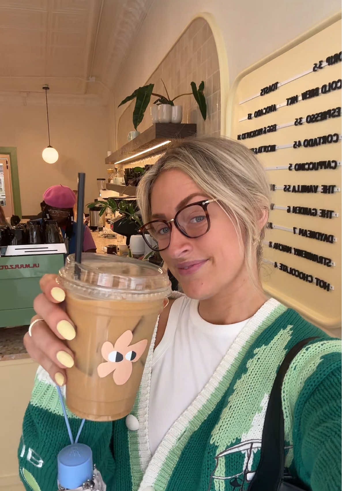 Just found the cutest new coffee shop in Columbus ☕🌸 Begin Café is a must for your next girlie coffee date—10/10 vibes, coffee, and charm @Begin Cafe #cbus #columbusohio #columbus #cbusohio #cbusfoodscene 