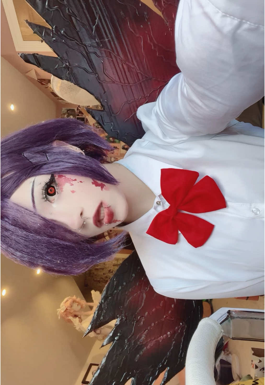 partayyy #tokyoghoul #toukakirishima #toukacosplay #cosplay #tokyoghoulcosplay #fyp @MCM Comic Con 