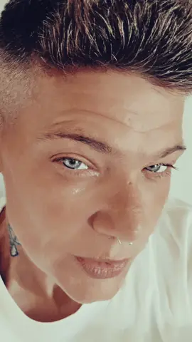 Im convinced that there is absolutely no one out there That can or even be willing to love like me! I have my faults and flaws but One thing I can say is daily im committed in growing and healing💯 I know in my heart of hearts I will Make someone a very Happy woman one day Until then Ima ride it out!!! #teamkelz😳 #oldschoollove 