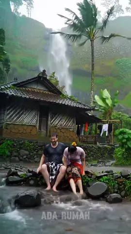 Wanita Cantik Bercanda dengan Suaminya Di Sungai #rain #shorts #hujan #twsbluetooth #rainsoundsforsleeping #rain #fyppppppppppppppppppppppp #rainsounds 