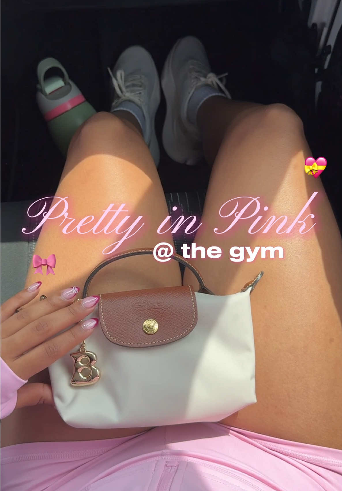 OBSESSED with this set from @Fabletics … makes me feel like the ultimate princess 🥹💓👑✨👟💪🏽 #fabletics #fableticspartner #workout #pink #workoutset #OOTD #gymfit #princess #prettyinpink #pinkfit #fit #outfit #gymoutfit 
