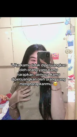 Aku gamau jadi orang yang gampang kepikiran🥺#4u #foryou #berandatiktok #fouryoupage #fyp #lewatberanda #lewatberanda #tiktoknews 