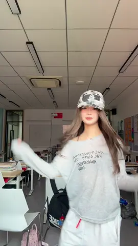 Unleash Your Dance Moves #dancechallenge, #foryou, #dance, #trending, #viral
