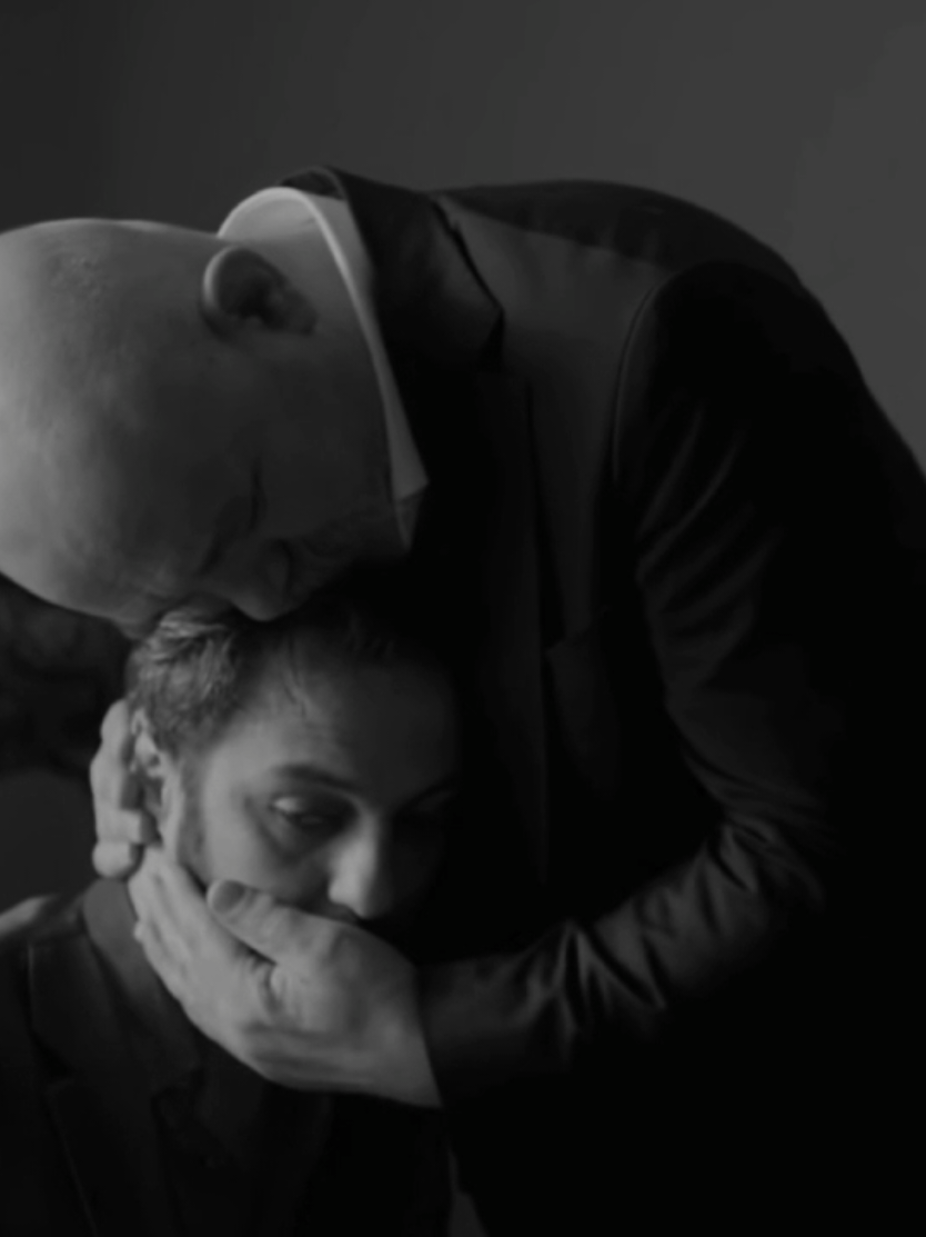 father and son met again :( #cukur #vartolusadettin #idriskoçovalı #foryou #global 