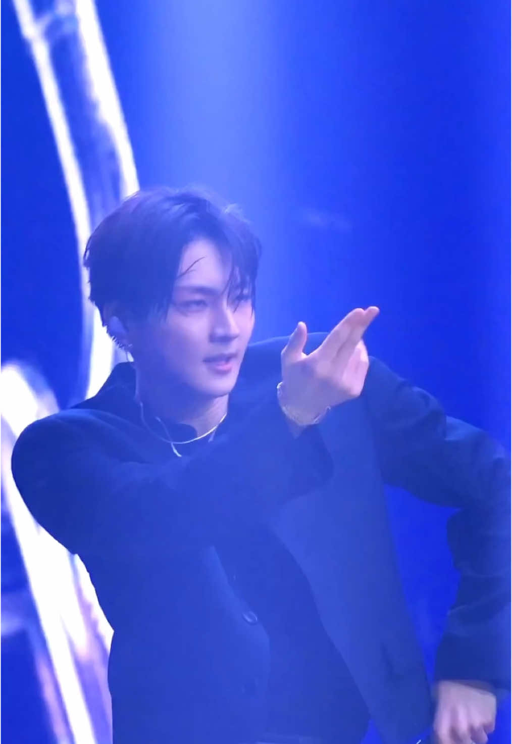 Lui che proietta un fascino magnetico ❤️‍🔥 #JUNGWON  #ENHYPEN_JUNGWON  ##정원 #양정원  #엔하이픈_정원  #ジョンウォン #梁禎元  #ENHYPEN  #엔하이픈 #エンハイプン  #daydreamenhypen  #ENHYPEN_2025WECONFE  #WeverseConFestival  Cr. @/ccc_040209