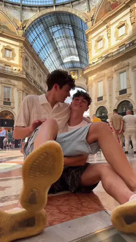 Milan in love 😍 #milan #happiness #boyfriends 