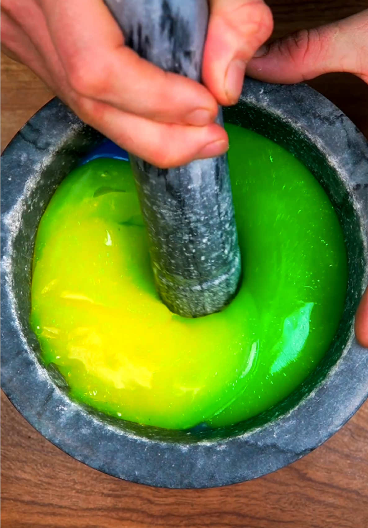What happens if you crush slime? 😳
