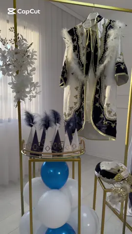 ✨ Krevati i synetit – i punuar me dashuri, për një ditë që ka shumë domethënie ❤️ Detajet elegante, dekori i personalizuar dhe ngjyrat e përzgjedhura me kujdes e bëjnë këtë vend të vogël një kujtim të madh për familjen tuaj. Çdo element i punuar me përkushtim që kjo ditë të jetë aq e veçantë sa e meriton vogëlushi juaj! 🌙👶 📩 Na kontaktoni për të realizuar krevatin e ëndrrave për fëmijën tuaj! #KrevatiISynetis #DekorPerSynet #DekorFemine #Syneti2025 #EventeTeVecanta #PersonalizimMeStil #DekorPerFemije #RitualTradicional #DesignMeZemer #DekorElegant #PuneArtizanale #CustomMadeDecor #KosovaCreatives #EventDesignKosove#SynetKosove #DekorTradicional #DekorModern #EventePerFemije #KrevatMeDekor #DekorMeZemer #StilTradicional #KrevatPerDjem #DekorDjem #RitualiISynetit #DitaESynetit #CustomMadeKosove #EventeUnike #PunuarMeDashni #KrijimeUnike #KrevatDekorativ #TikTokDekor #KrevatMagjik #DizajnTradicionalModern