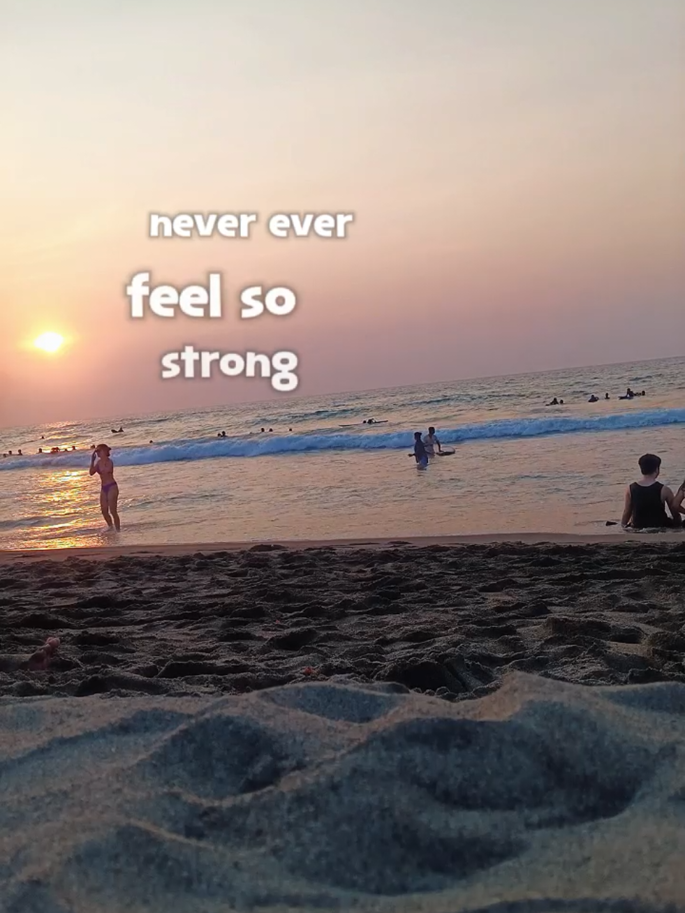 LSS talaga,This kind of sound at the beach  #lss #aesthetic #sounds #90smusic #beach #sunset #elyu #1video #viraltemplate 