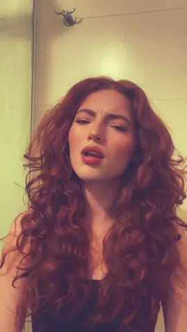 Toda vez que eu começo a ir pra coitadolandia a voz da Rita Lee ecoa na minha mente 