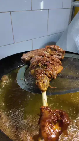 Eid special raat roast Yasir Broast Sharjah #Foodie #dubai #foodblogger #foodvideo #foodiesoftiktok #foodcontent #spicyfood #mutton #tiktokfood #foodreview #dubaifood #uae #voiceover 