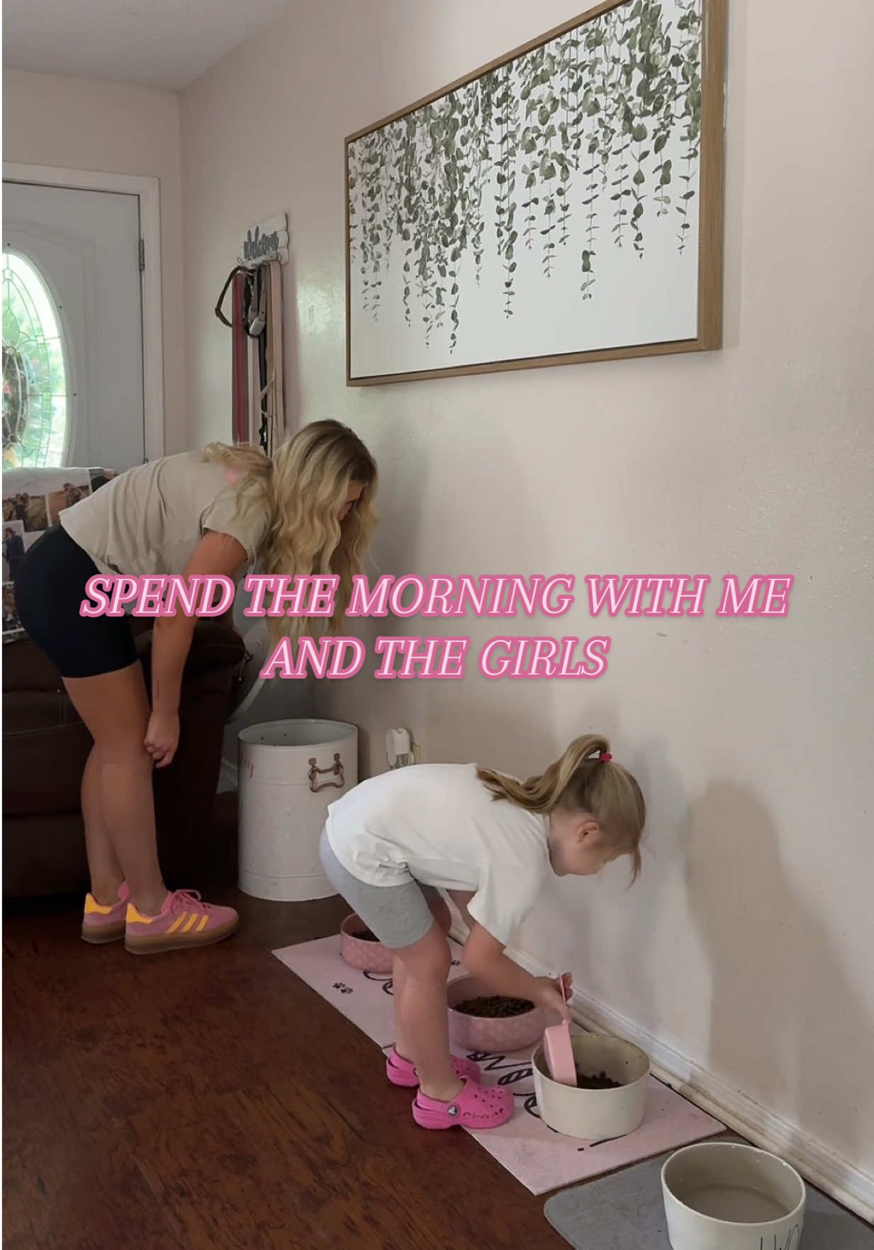 First day of summer with my girls ☀️ #Summer #Vlog #vlogs #morningroutine #mornings #sisterinlaw #auntie #florida #OOTD #routine #breakfast #crackerbarrel 