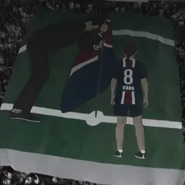 Paris Saint-Germain's 5-0 victory over Inter Milan this Saturday (31), which secured the French club the Champions League title, had a special meaning for coach Luis Enrique. The achievement came five years after the death of his daughter Xana, a victim of osteosarcoma, a type of bone cancer, at the age of 9. In 2019, the coach and her father temporarily left their work as a coach to follow their daughter's treatment. For months, he divided his time between personal commitments and hospital work. #luizhenrique #psg #luto #fyp #fy #futebol #football #parissaintgermain #barcelona #xana 