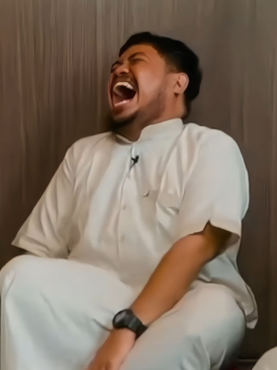 Berupa hewani po bukan berupa artis!! #gjls #gjlsentertainment #gjlsibukuibuibu #podcast #mamasabi #podcastclips #standupcomedian #rigen #hifdzikhoir #rispo #videolucu #fypp #fypage 