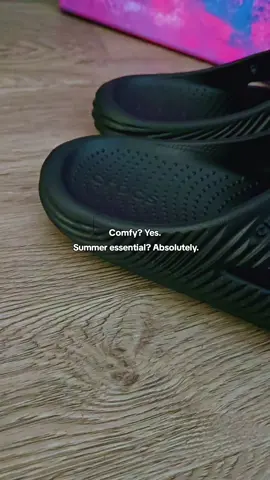 These slides turned my whole summer into a comfort era — don’t try them on unless you’re ready to fall in love 💅☁️ #crocs #crocsslides  #mellowcollection  #mellowslides  #crocsreview    #SummerFashion  #comfortcore  #aestheticshoes  #tiktokfinds #TikTokShop  #viralproducts  #comfyslides #slideseason  #cloudslides  #recoveryshoes 