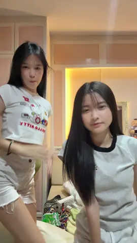 ขอให้ฉันเปนคนที่เจ่บแต่เธอไม่เอา55#10 @ชะเอมมันเอ๋อ 