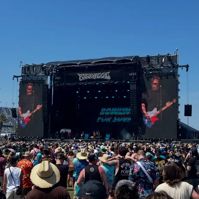 Seeing me and my fellas on stage in front of 1000s of people is inspiring to me. It makes me want to do it more. To always strive to do it better. And to be thankful for every opportunity I get to do it. 