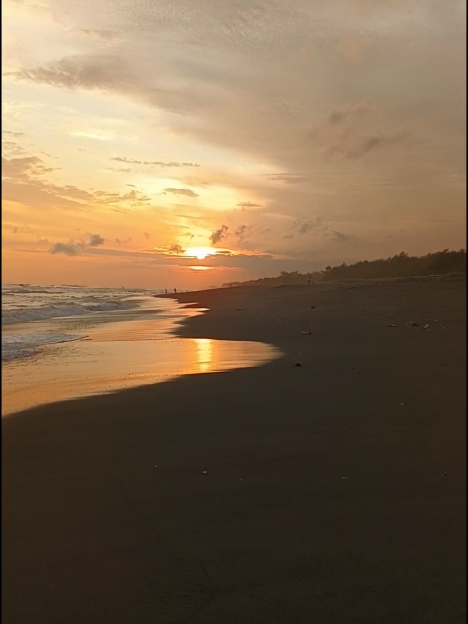 Sampai Akhir @aydaqyu10  #sunset #pantai #pemandangan #pemandanganalam 
