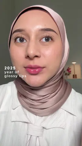 rilll bikin mupengg krn lewat muluu  #lippies #glossylips #lipbalm #tintedlipbalm #Glossicle #WardahGlossicle #Glosscircle  @Wardah Beauty Official 