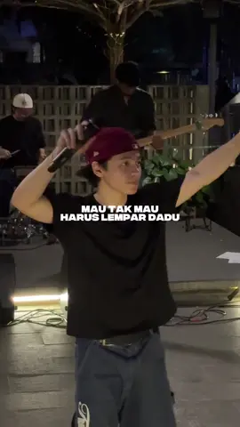 mau tak mau >>>