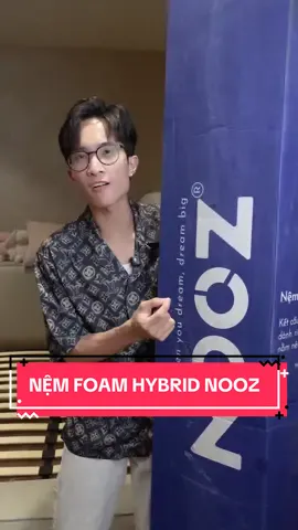 Cuối cùng thì tui đã tìm được 1 em nệm siêu ưng ý rùi mọi người ơi. Mới mở hộp ra thôi mà đã thấy xịn xò đúng chuẩn hàng cao cấp nè. Em nệm Foam Hybrid Nooz được đóng gói siêu tiện, cuộn gọn như chả giò, chỉ cần dùng d*o rọc mà hãng đưa cắt lớp nilon ra rồi để yên 2-3 ngày là sẽ về form hoàn toàn để nằm ngay. Điểm tui thích nhất là em này được thiết kế đặc biệt cho mấy bạn hay bị mất ngủ, đau lưng hay các mẹ bầu nữa, quả là cứu tinh luôn ha. Chưa kể còn được bảo hành tới 10 năm, ship tận nhà miễn phí nữa chứ. Mới unbox thôi đã thấy mê rồi, chắc chắn bữa sau sẽ review chi tiết hơn cho cả nhà về em nệm này nhé #lepthelittlekid #dichlep #tiktokmentor #LearnOnTikTok #sleepwithnooz #demfoam #nemcaosunon #demcaosunon #nemfoam #nemcaosu #ngungonsongtron #nemfoamnooz #nemmemoryfoamnooz #nooz #noozhomegoods