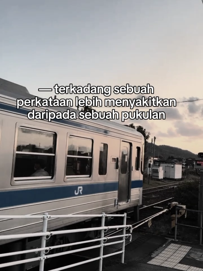 kadang orang tidak sadar diri ketika berbicara #sadvibes #sadstory