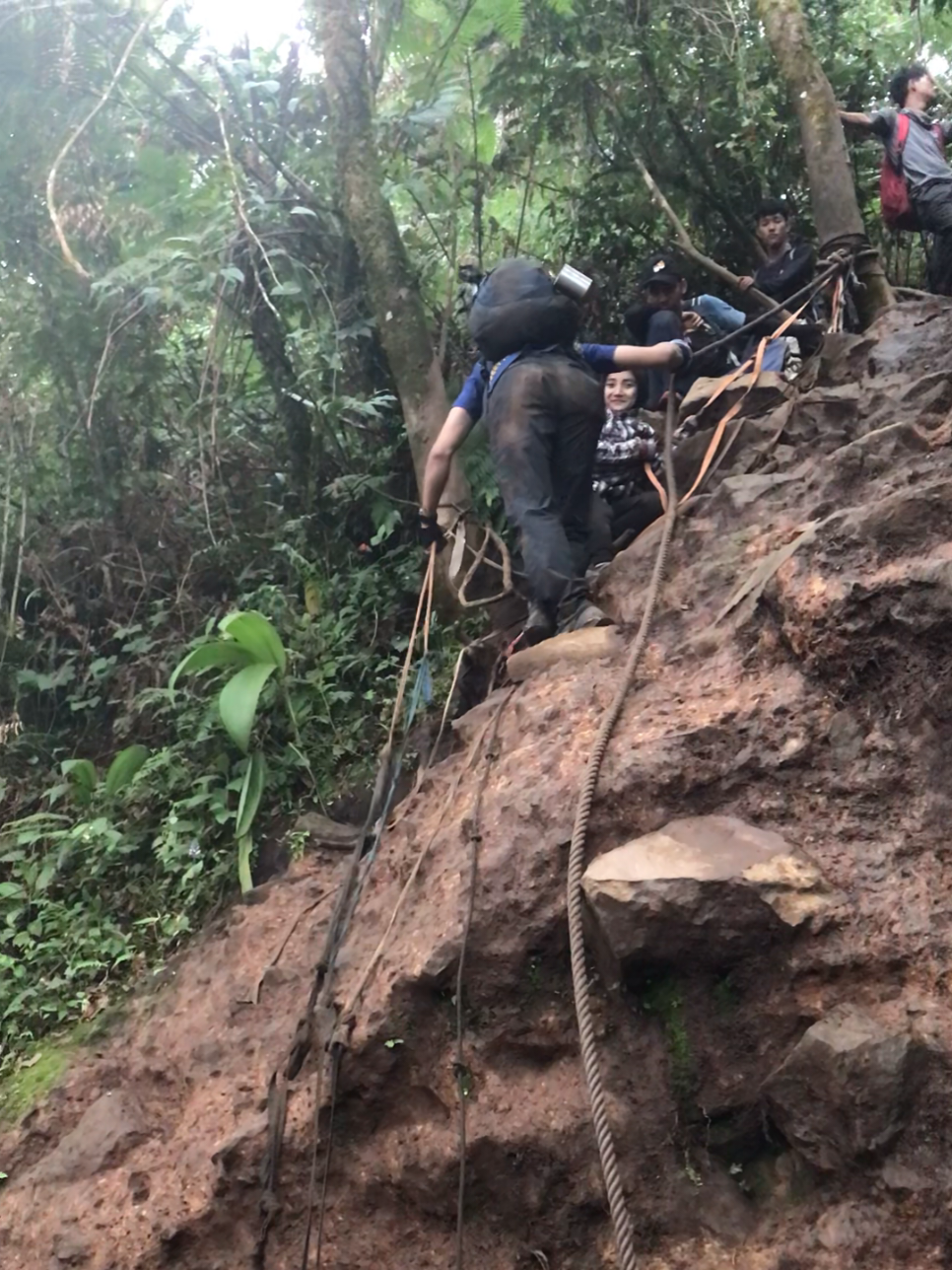 salak sih #salak2 #ajisaka #salakviaajisaka #salak2viaajisaka #gunungsalak 