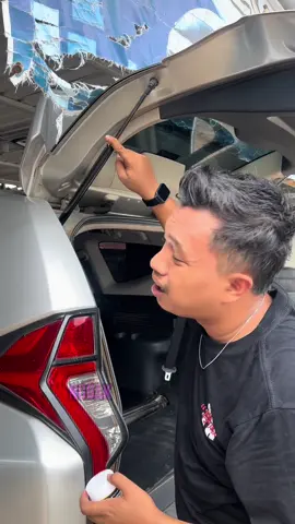 Pelumas Gemuk bening sintetis,  untuk merawat engsel pintu,hidrolik,shandrof,DLL.              #pelumashidrolik #pelumasengselmobil #gemukbening #tiktokviral 