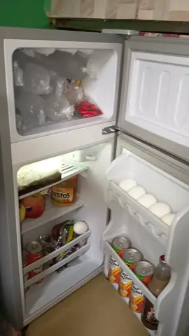 Mini refrigerator ❄️❄️❄️ HOMEFUN two-door 🌷Tipid sa kuryente at malawak yung freezer to, hanggang 12pcs na yelo kasya. #Homefunrefrigerator #minirefrigerator #homeproductstotry #onlineproducts