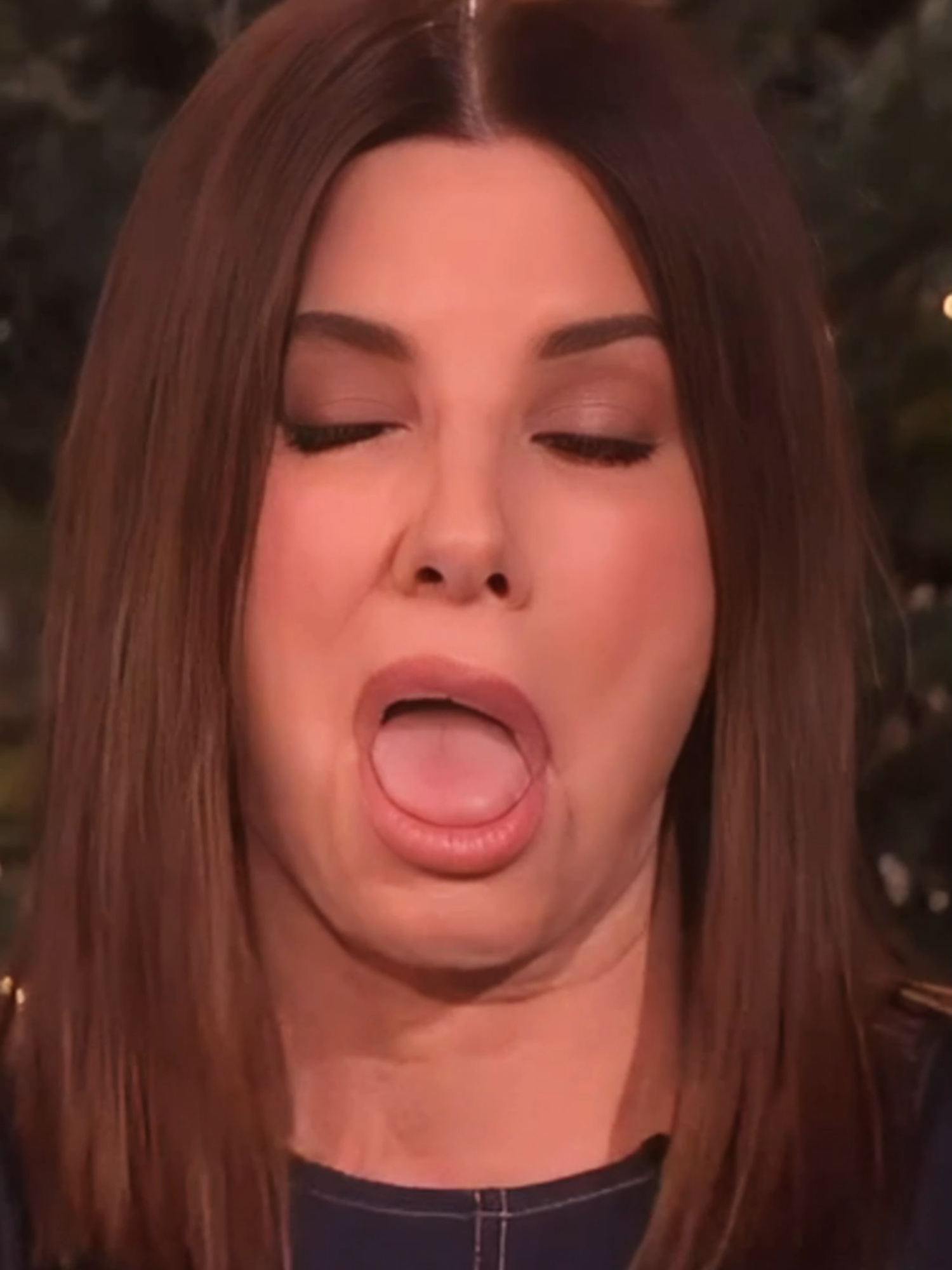 Sandra Bullock: Lui Keanu nu i-a plăcut de mine #cinemagia #sandrabullock #keanureeves #ellendegeneres #cinemagiaro