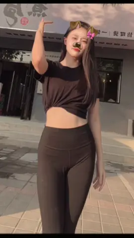 Chiếc quần legging xinh tóa ☺️☺️ #quanlegging #quanleggingnu #quanbonu #dotapgym #xh 