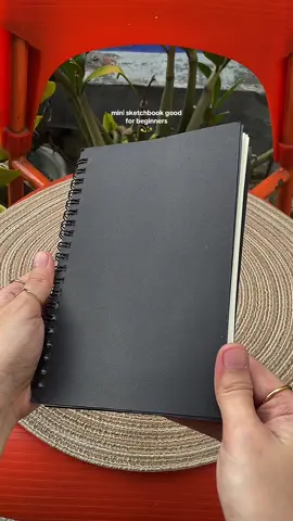 If you want a small sketchbook this is perfect 🥰 #sketchbook #sketchbookart #sketchpad 