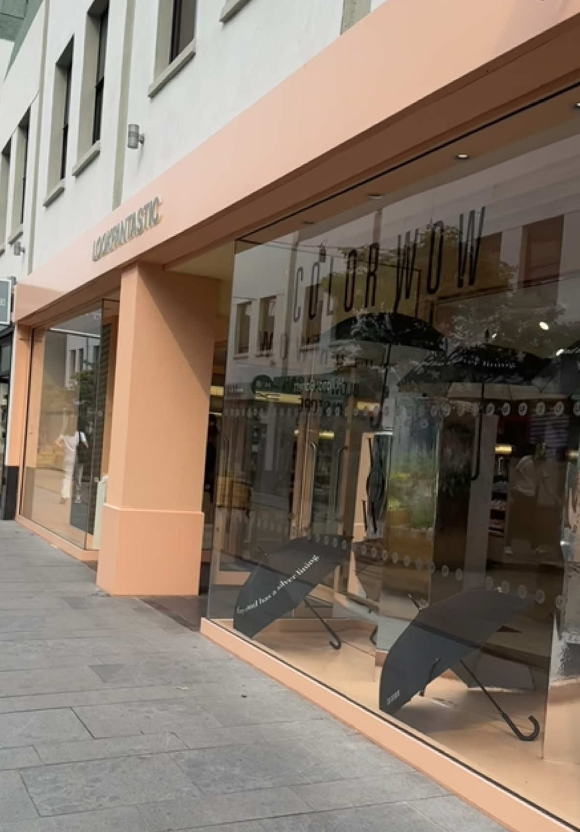 Obsessed with this offer in @LOOKFANTASTIC store 🤩🛍️💗 #lookfantastic #lf #altrincham #beauty #haircare #skincare @Ultrasun @Pixi Beauty @cosmeticconsult @Grow Gorgeous @Iconic London @Color Wow UK 