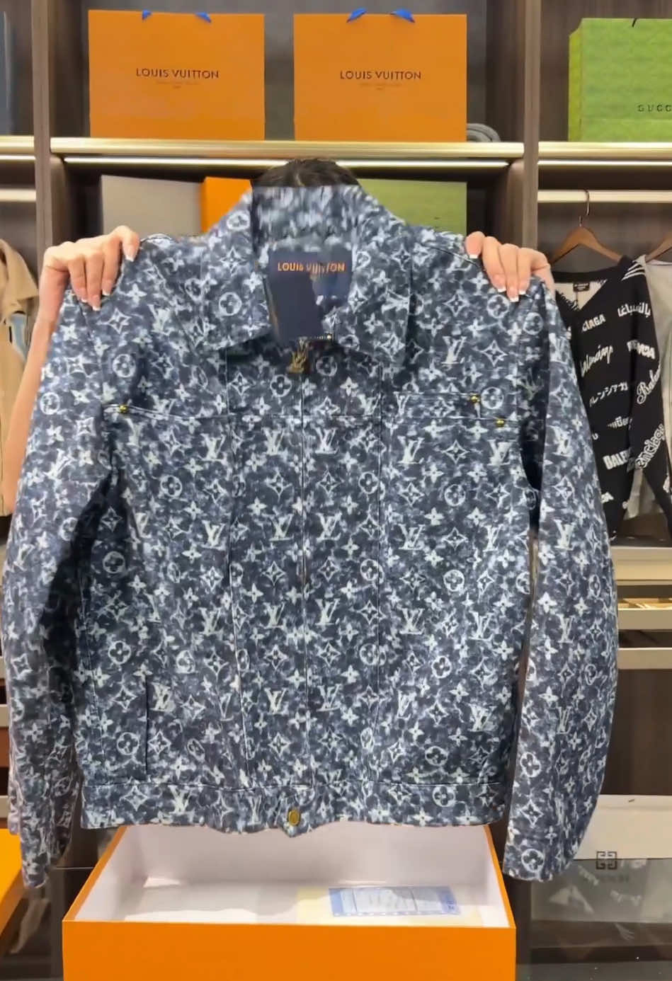 #fyp #luxury #clothes #lv #Gucc #lover #denim #jack 