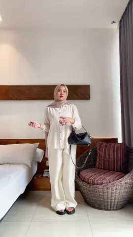 Fit check🎀💓 Business trip edition!!