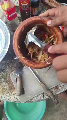 แซ่บคักแซบแน