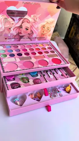 Bộ makup cho bé yêu siêu xinh 😍 #xuhuong #dochobeyeu #mebimsua #tiktokshopvn #shopmemeosua 